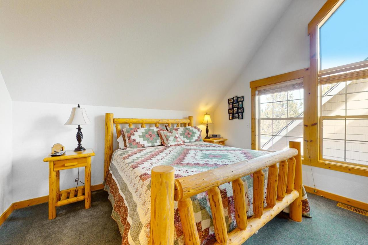 Cinnamon Teal Chalet Redmond Extérieur photo